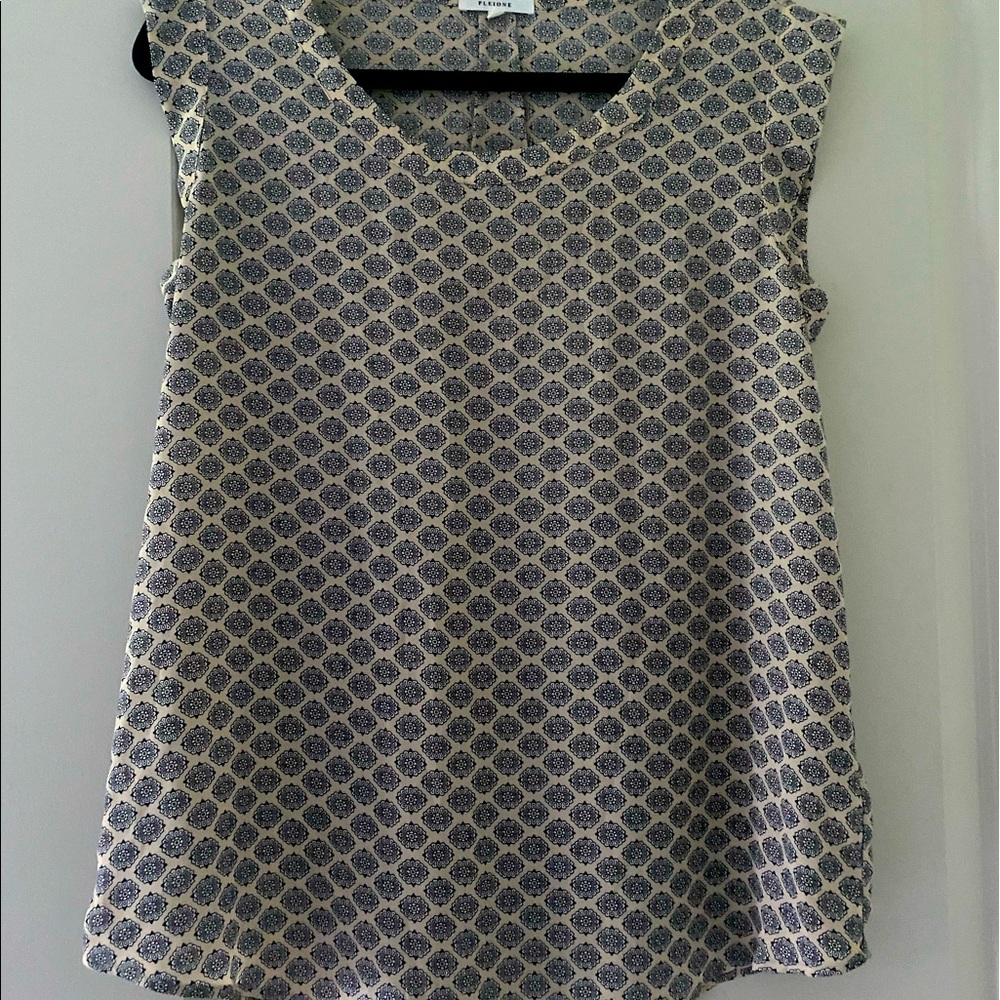 Crème and black patterned blouse